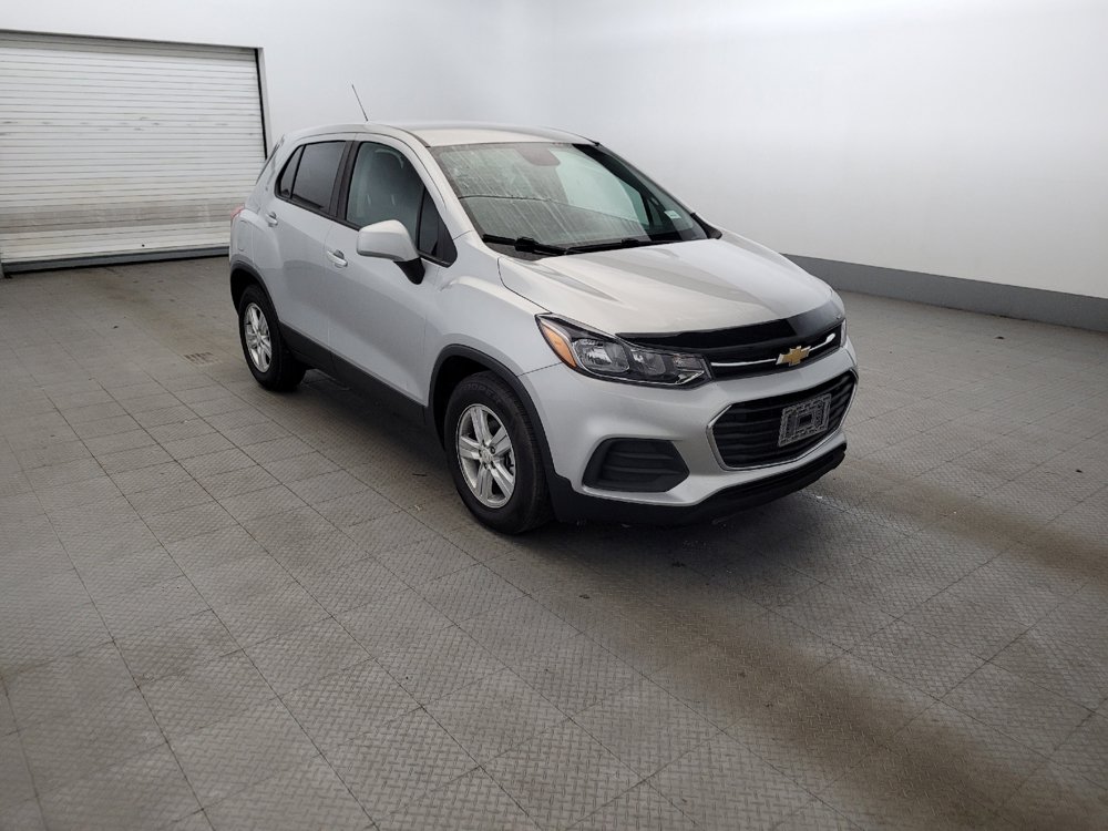 Used 2021 Chevrolet Trax LS w/ Tint and Cruise Package FWD image 13