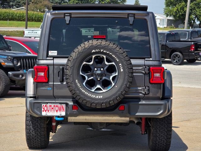 Used 2022 Jeep Wrangler Unlimited Rubicon 4xe w/ Cold Weather Group AWD/4WD image 7