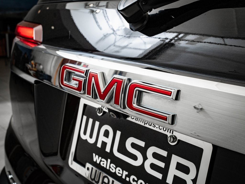 Used 2021 GMC Acadia SLT w/ Preferred Package image 18