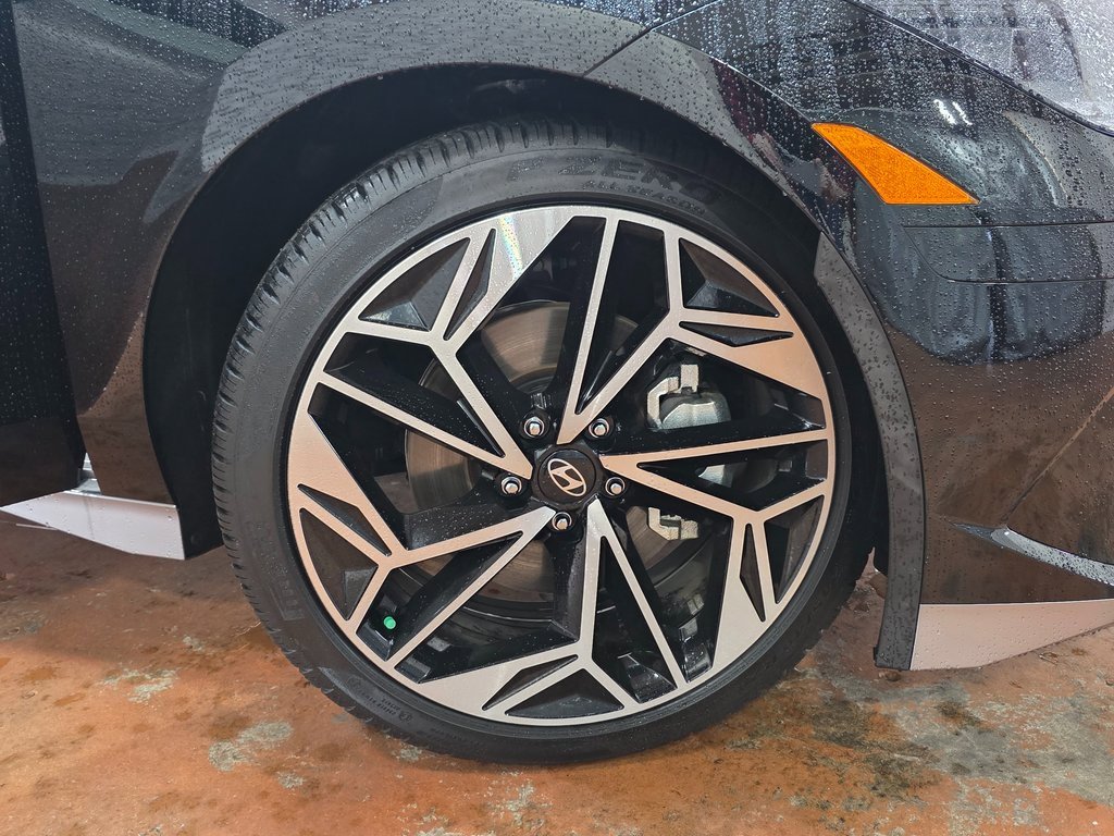 Certified 2025 Hyundai Ioniq 6 SEL image 7