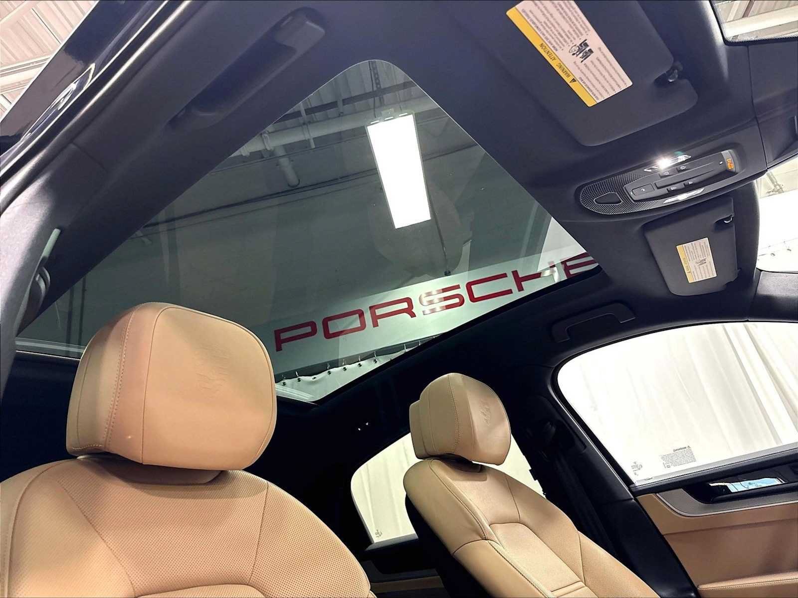 Used 2026 Porsche Cayenne Coupe AWD/4WD image 26