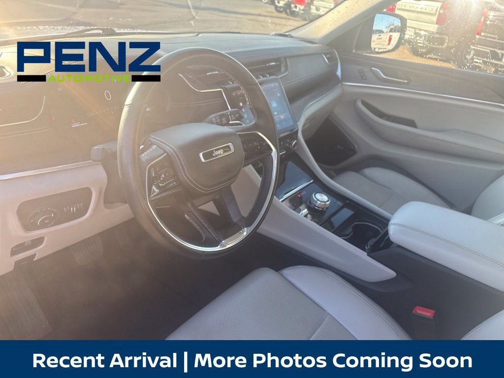 Used 2021 Jeep Grand Cherokee L Overland w/ Luxury Tech Group IV AWD/4WD image 22