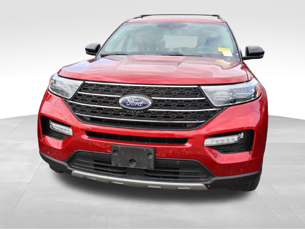 Used 2022 Ford Explorer XLT w/ Equipment Group 202A AWD/4WD image 5
