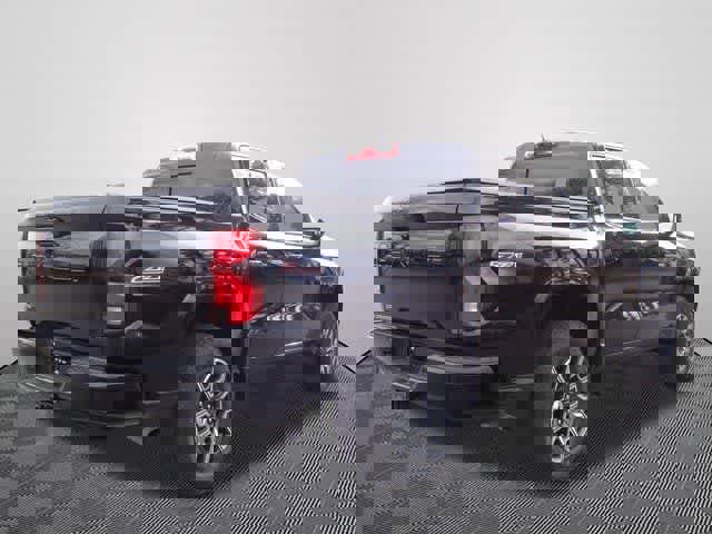 Used 2024 Chevrolet Colorado Z71 w/ Advanced Trailering Package image 3