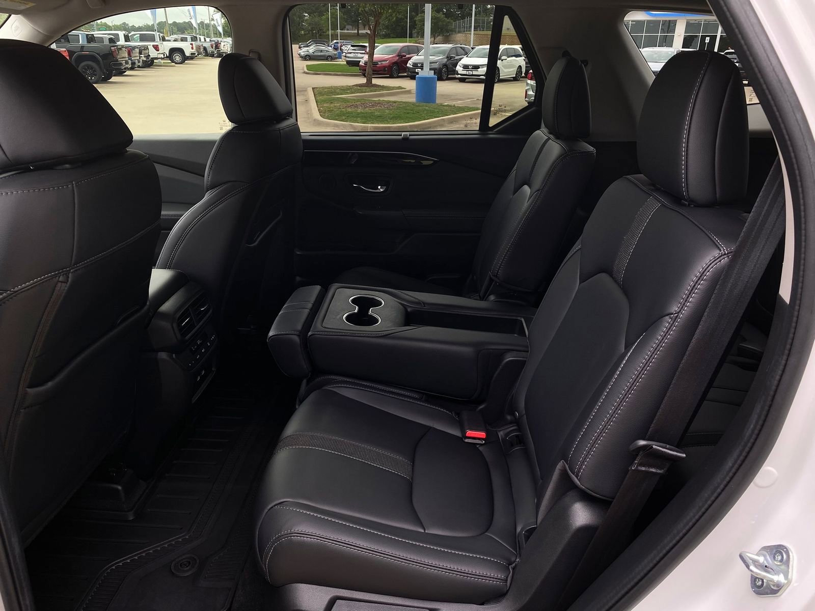 Used 2023 Honda Pilot Touring image 28