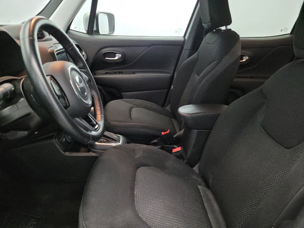 Used 2020 Jeep Renegade Altitude image 17