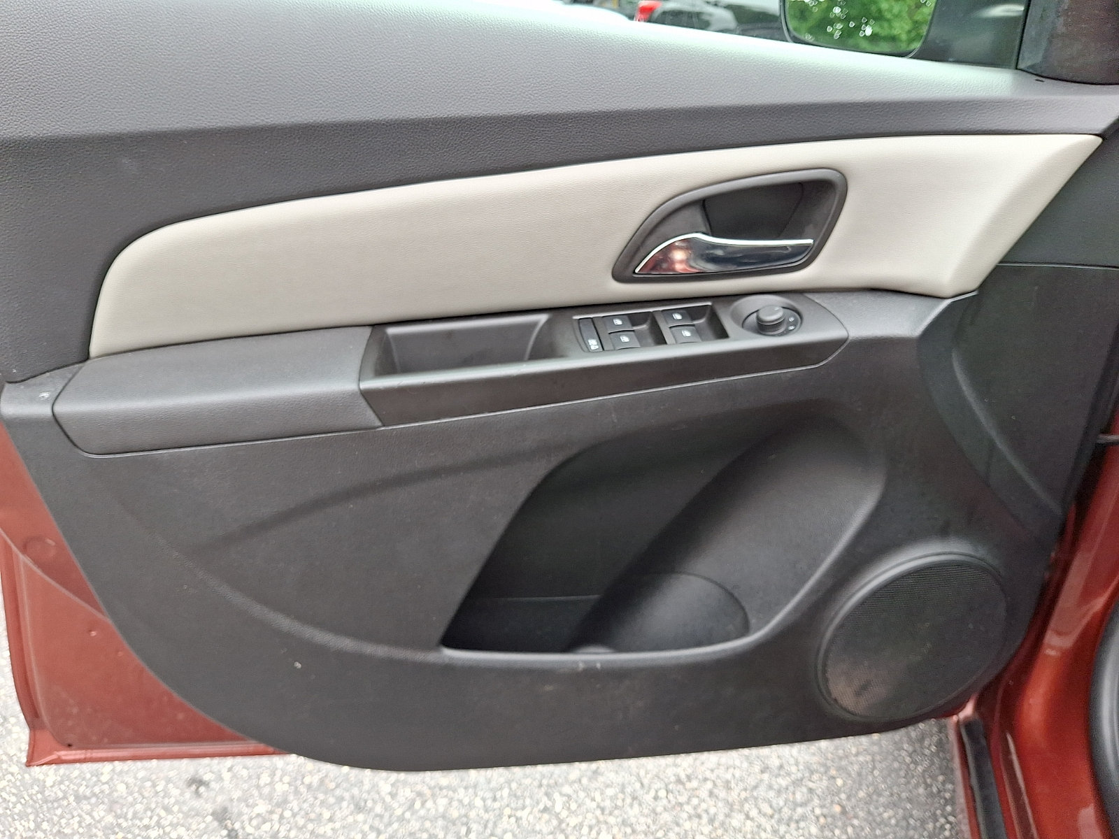 Certified 2012 Chevrolet Cruze LS w/ Connectivity Package FWD image 15