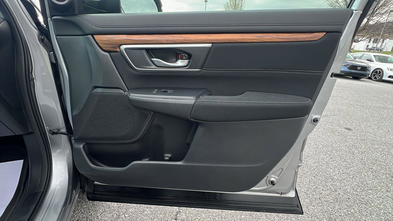 Used 2020 Honda CR-V EX image 12