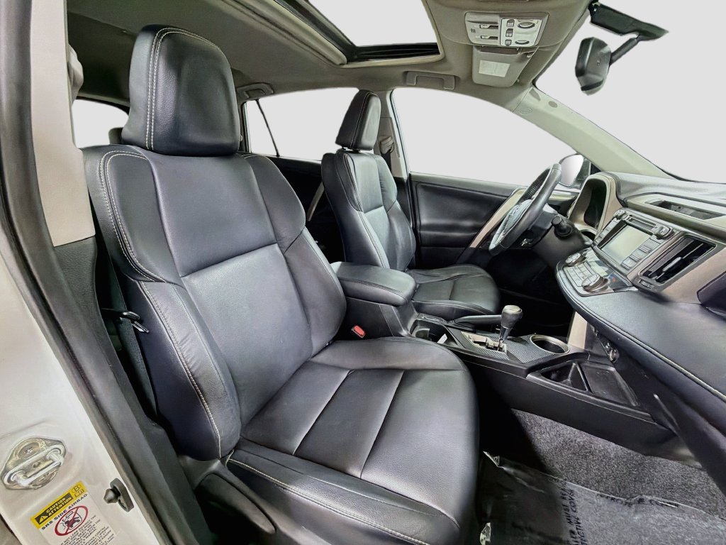 Used 2014 Toyota RAV4 Limited AWD/4WD image 29
