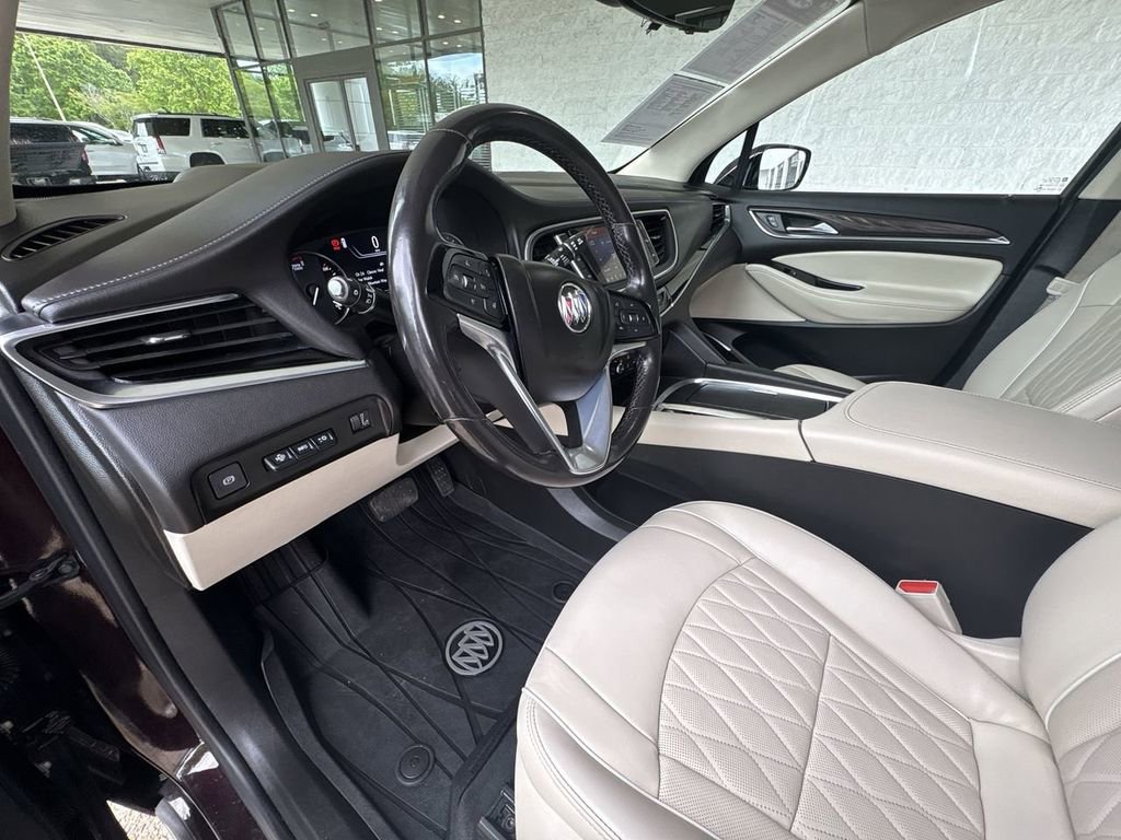 Certified 2022 Buick Enclave Avenir w/ Avenir Technology Package AWD/4WD image 10