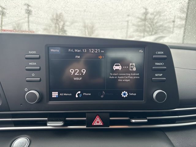 Used 2023 Hyundai Elantra SEL w/ Cargo Package image 17