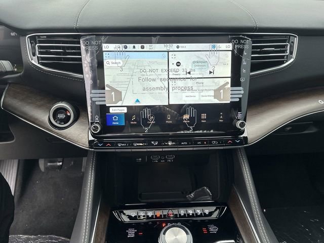New 2024 Jeep Grand Wagoneer L 4WD image 15