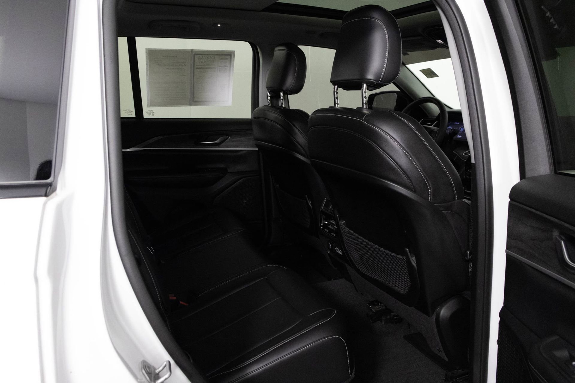 Used 2023 Jeep Grand Cherokee Limited w/ Trailer Tow Prep Group (B) image 39