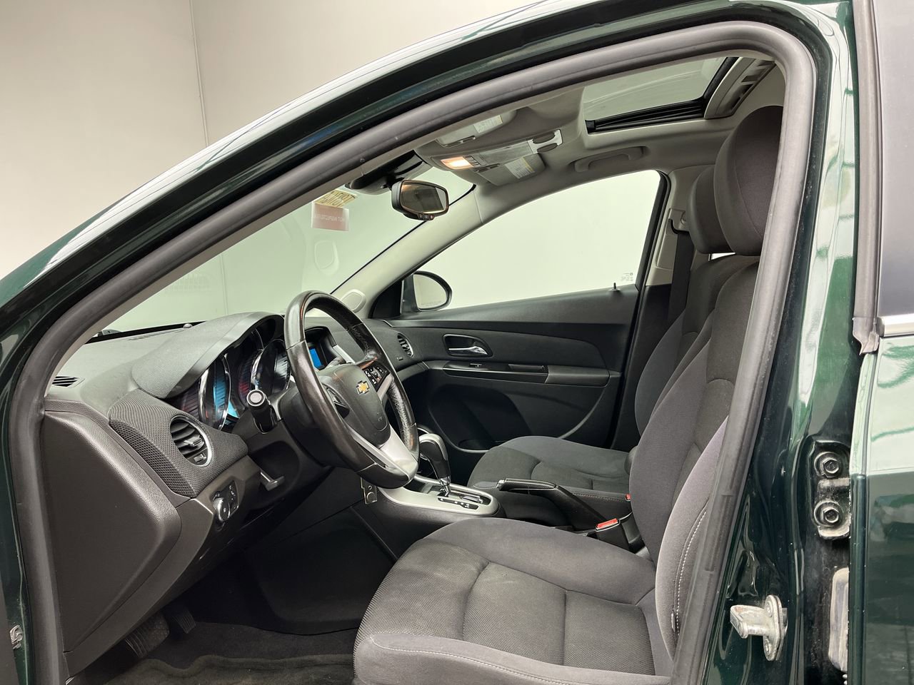 Used 2014 Chevrolet Cruze LT w/ All-Star Edition image 3