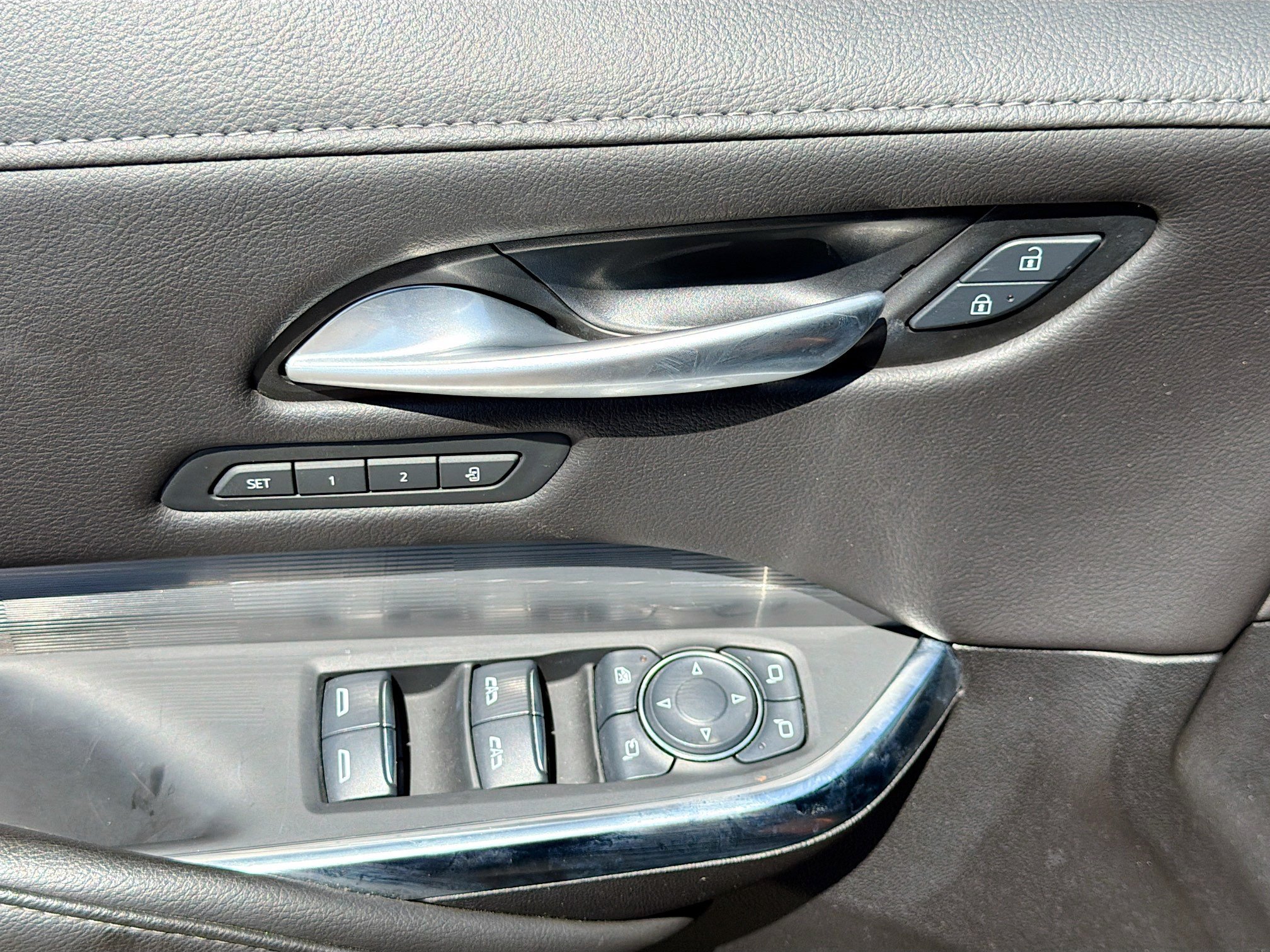 Certified 2025 Cadillac XT4 Premium Luxury FWD image 18