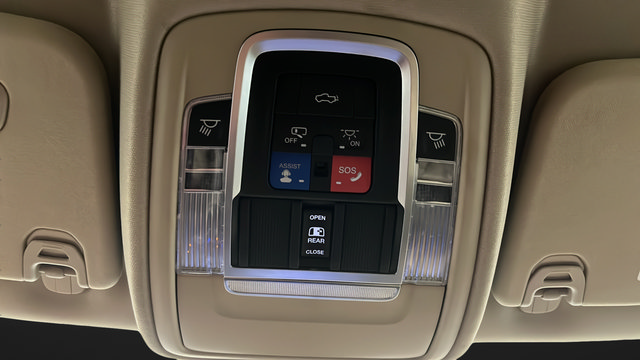 Used 2019 RAM 1500 Laramie AWD/4WD image 33