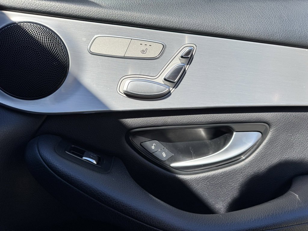 Used 2019 Mercedes-Benz GLC 300 image 23