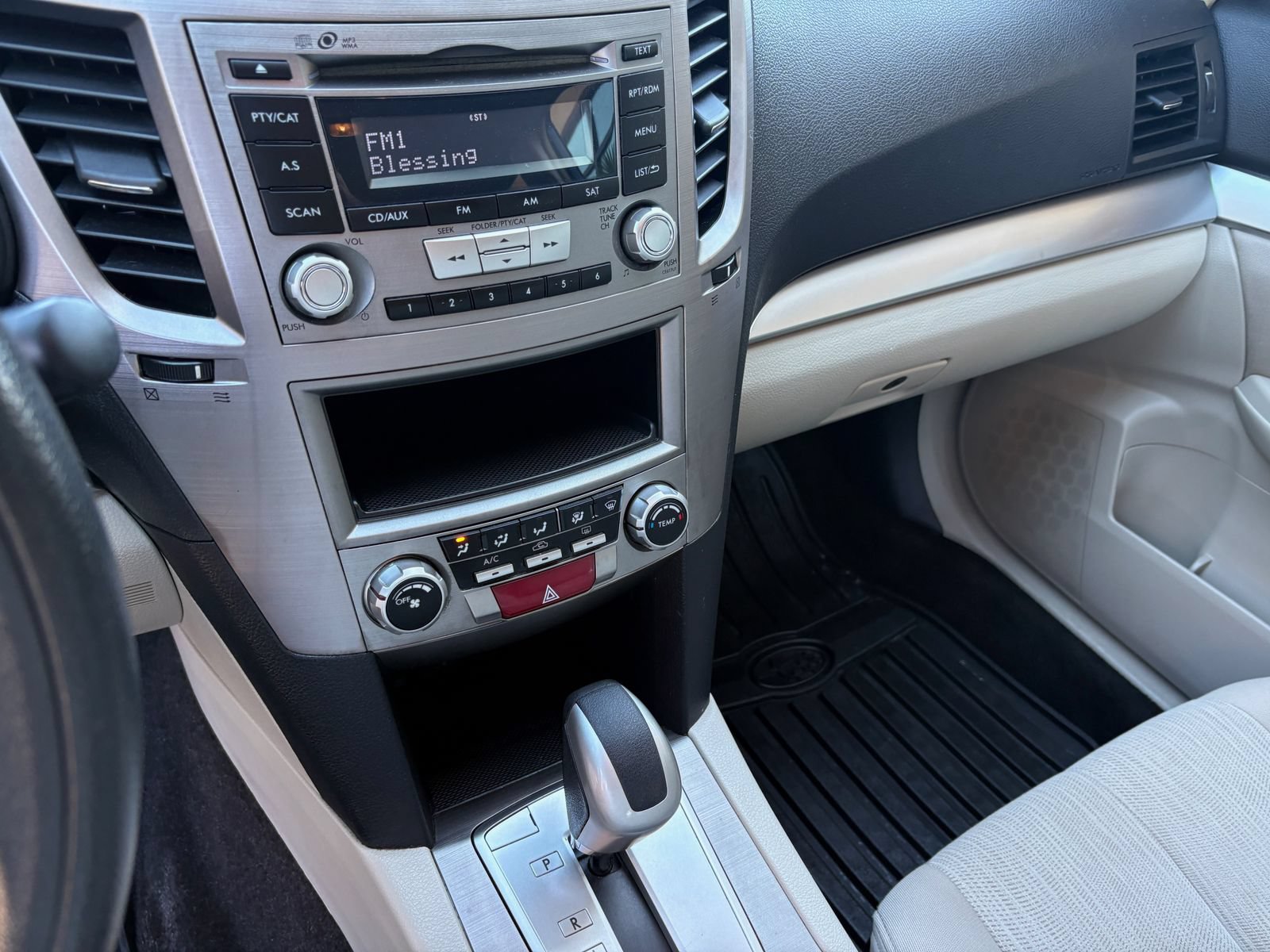 Used 2014 Subaru Outback 2.5i AWD/4WD image 30