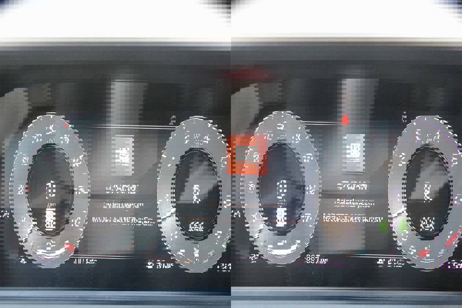 New 2026 Land Rover Range Rover Velar Dynamic SE image 23