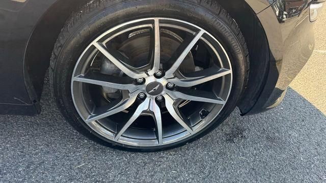 Used 2023 Genesis G70 2.0T image 11