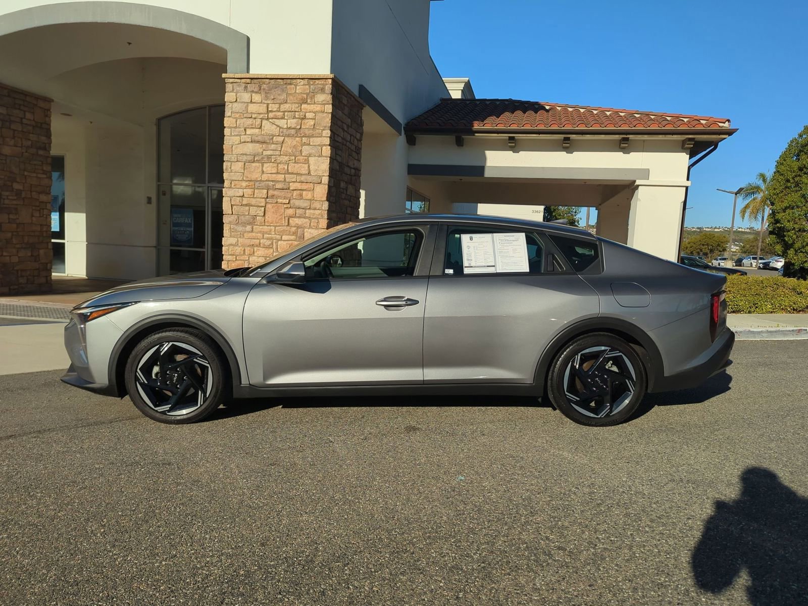 Used 2025 Kia K4 EX image 2