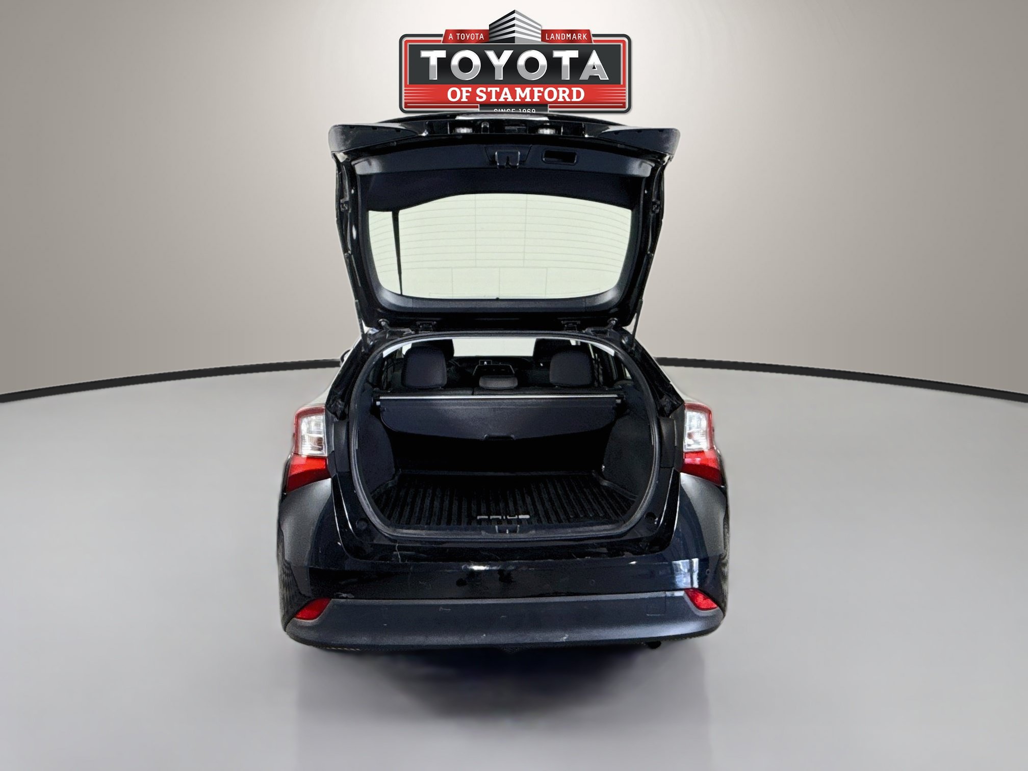 Certified 2021 Toyota Prius LE AWD/4WD image 24