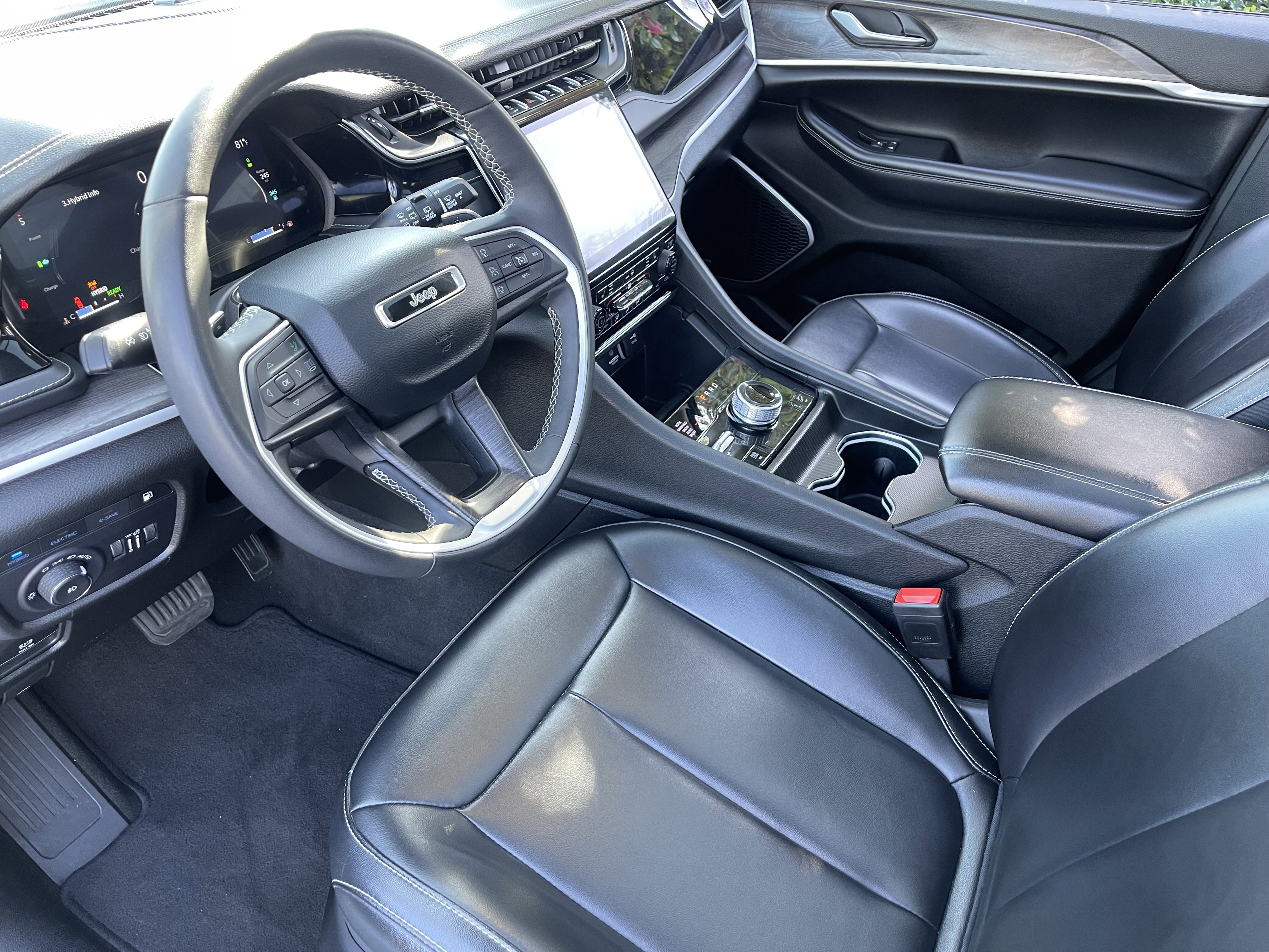 Used 2024 Jeep Grand Cherokee Limited 4xe AWD/4WD image 14
