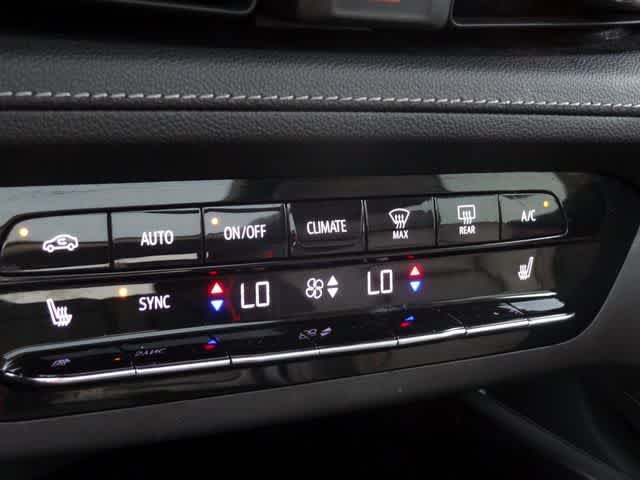 Used 2023 Buick Envision Essence w/ Sport Touring Package FWD image 34