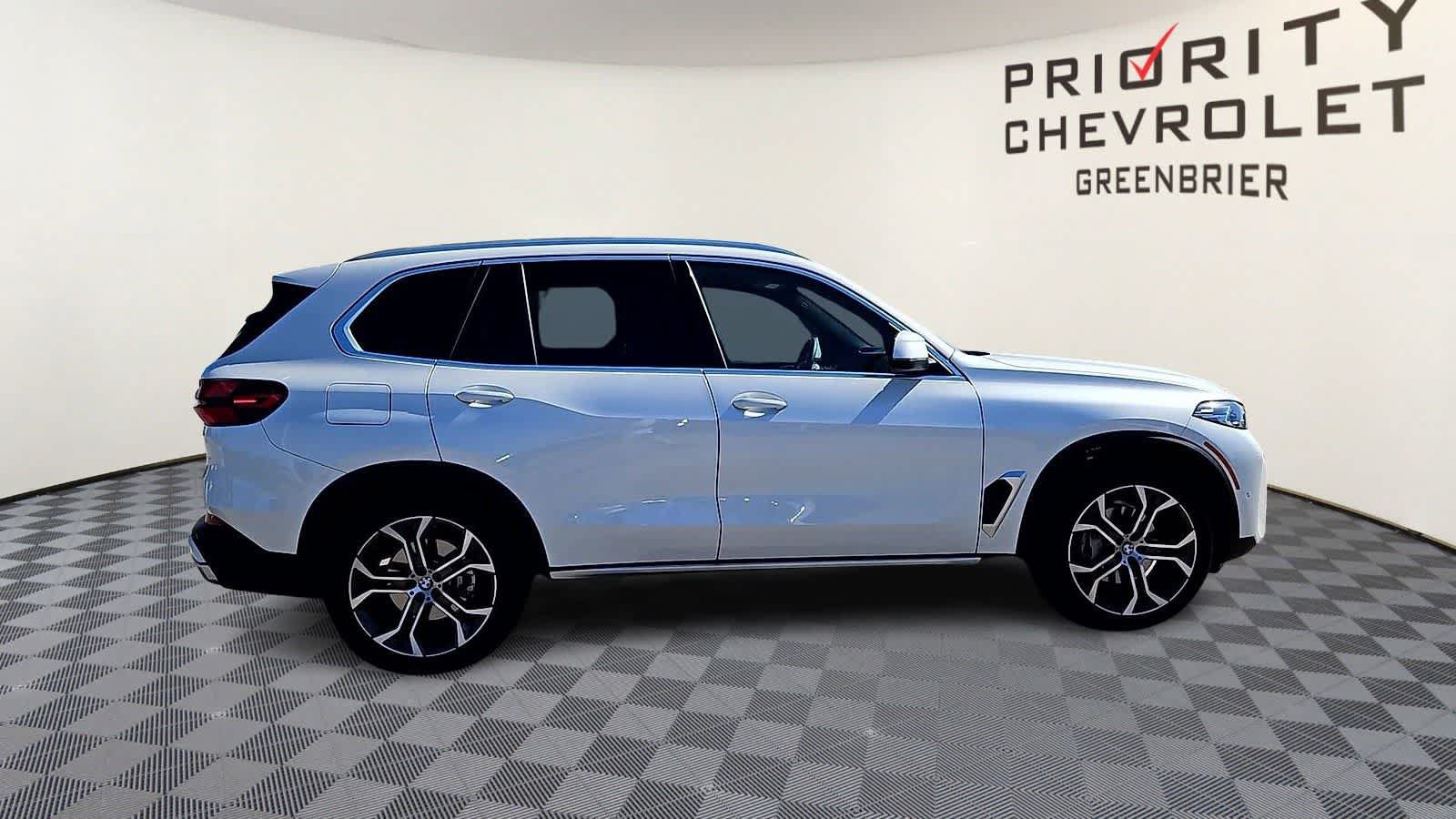 Used 2025 BMW X5 sDrive40i w/ Premium Package RWD image 9
