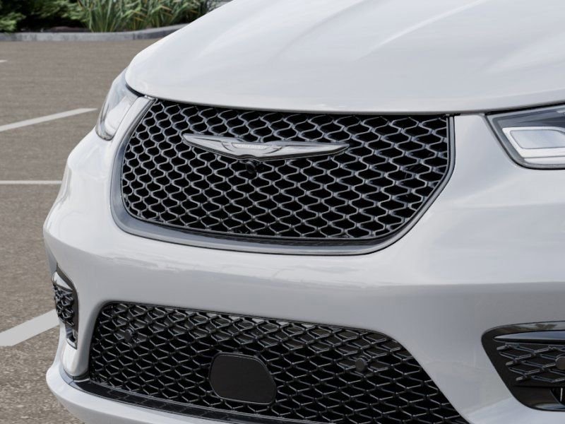 New 2026 Chrysler Pacifica Limited w/ S Appearance Package image 12