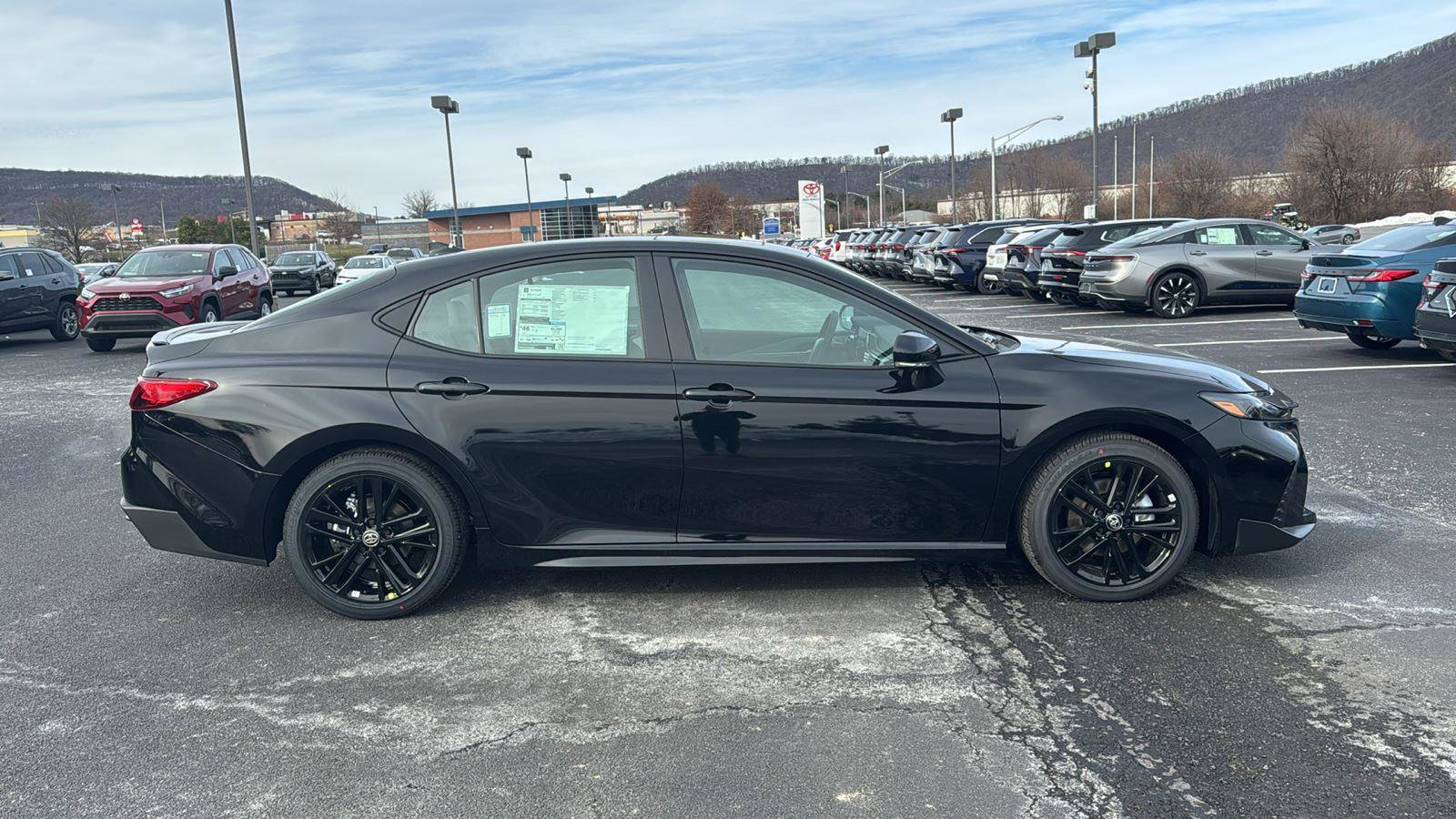 New 2026 Toyota Camry SE FWD image 3