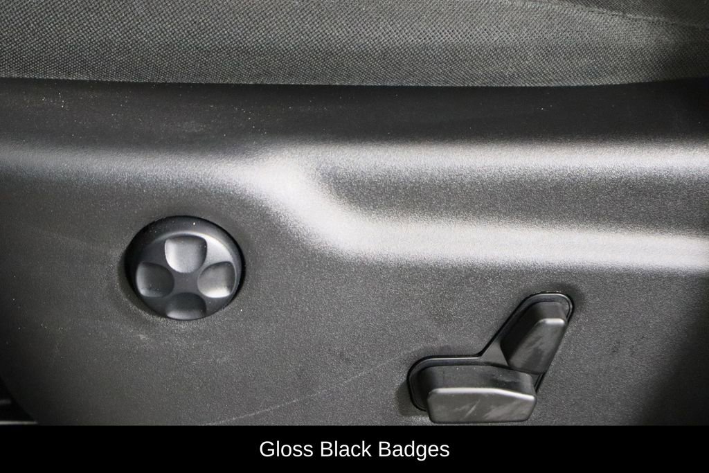 Used 2023 Dodge Durango GT image 24