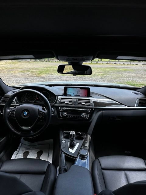 Used 2018 BMW 328d Sedan w/ Premium Package RWD image 23