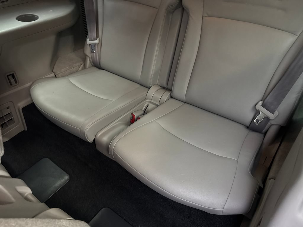 Used 2013 Toyota Highlander Limited AWD/4WD image 40