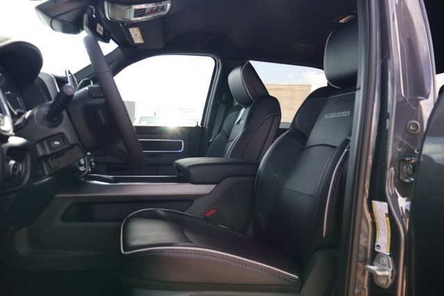New 2026 RAM 3500 Laramie AWD/4WD image 10