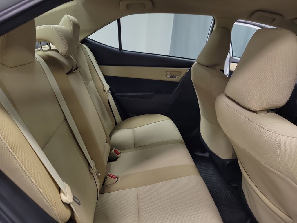 Used 2017 Toyota Corolla LE image 21