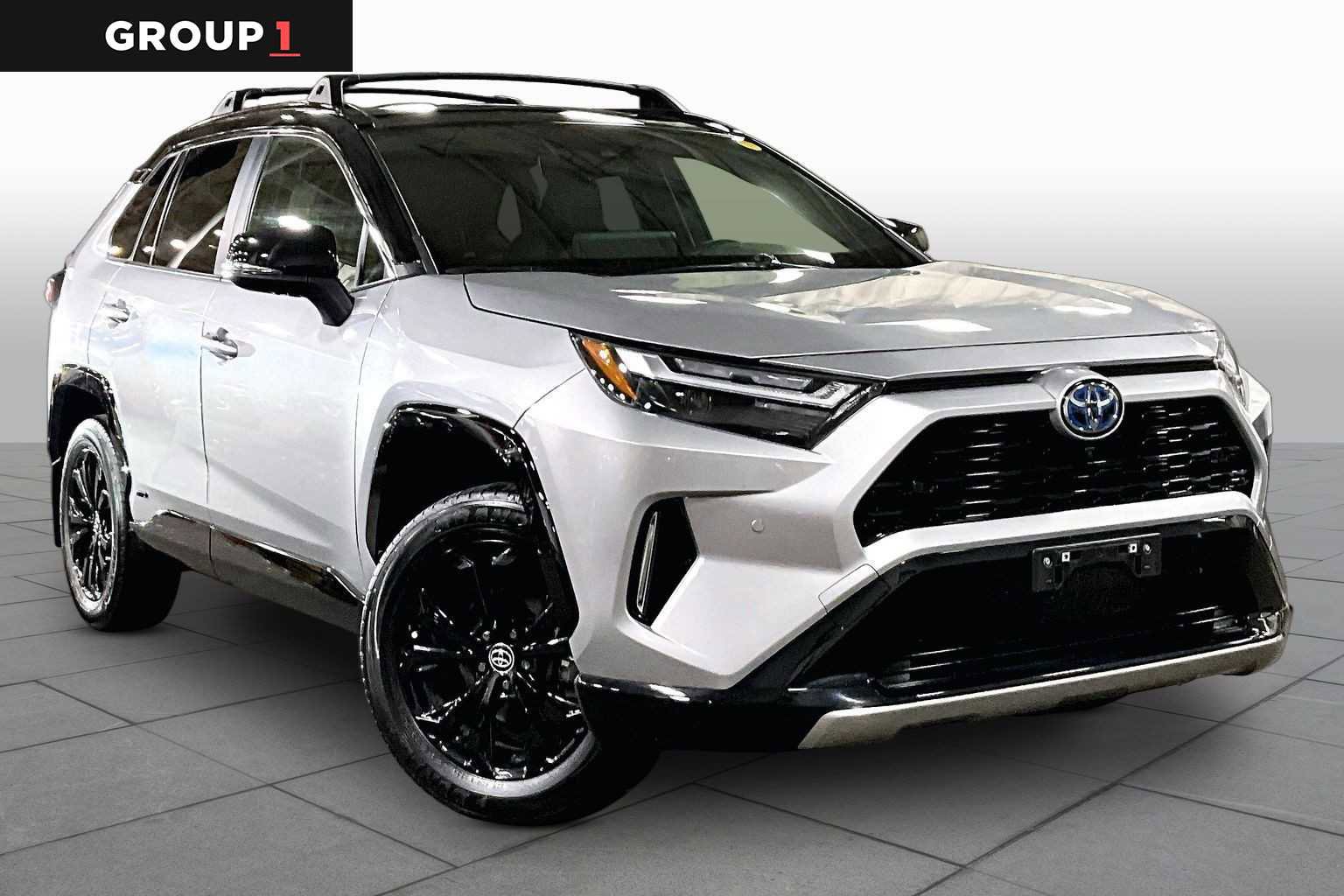Used 2024 Toyota RAV4 XSE w/ Advanced Technology Package AWD/4WD image 3