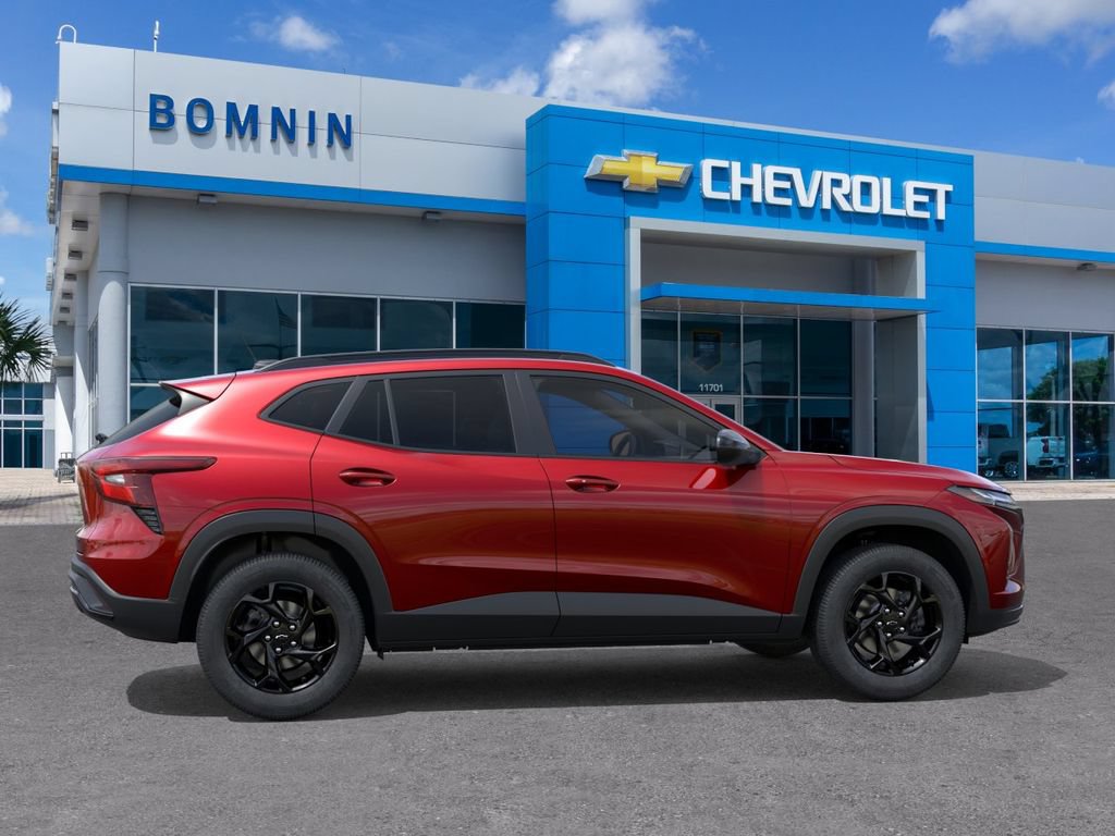 New 2026 Chevrolet Trax LT w/ Midnight Edition FWD image 6
