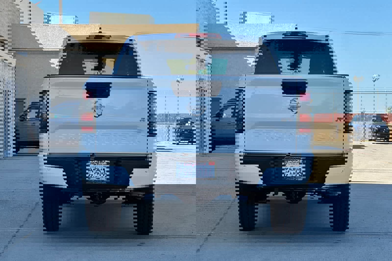 Used 2024 Nissan Frontier SV w/ Technology Package image 4