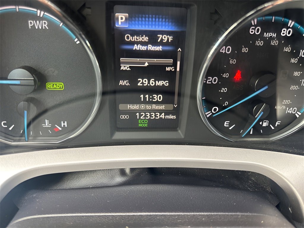 Used 2018 Toyota RAV4 XLE image 22