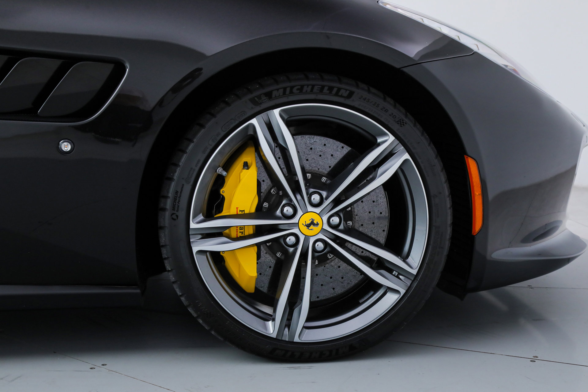 Certified 2018 Ferrari GTC4Lusso image 35