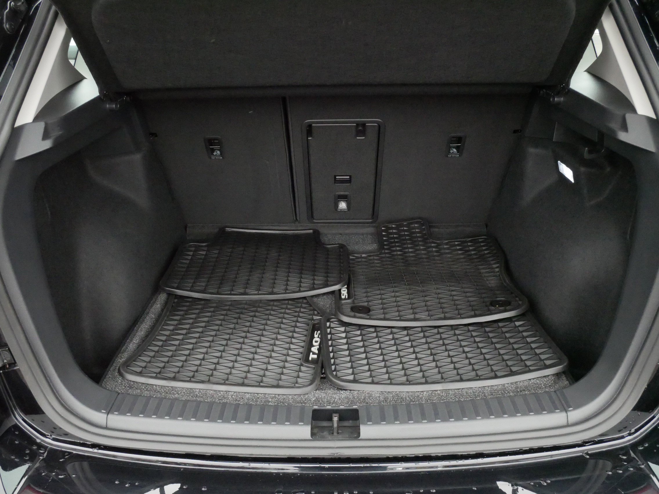 Certified 2024 Volkswagen Taos S image 18