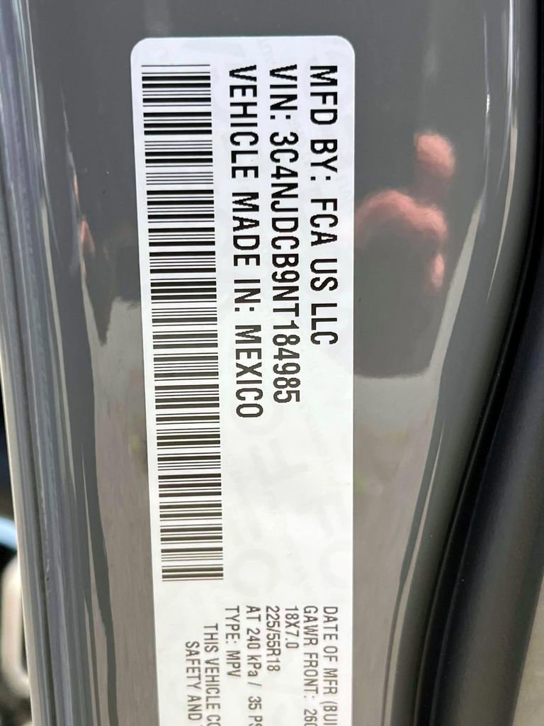 Certified 2022 Jeep Compass Limited image 15