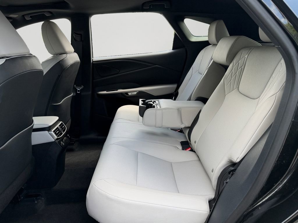 Certified 2026 Lexus RX 350 Premium w/ Accessory Package (P2) AWD/4WD image 11