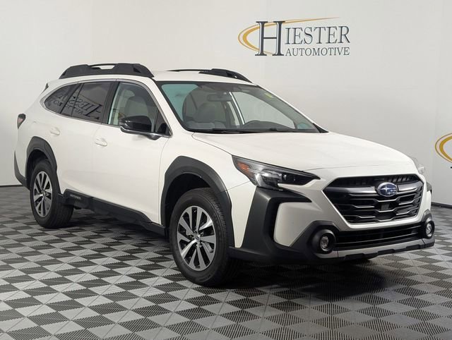 Used 2024 Subaru Outback Premium image 2