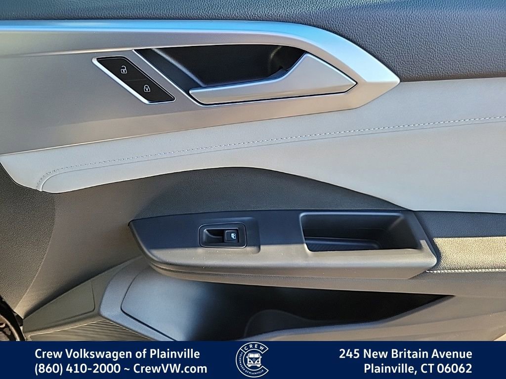 New 2026 Volkswagen Taos SE image 42
