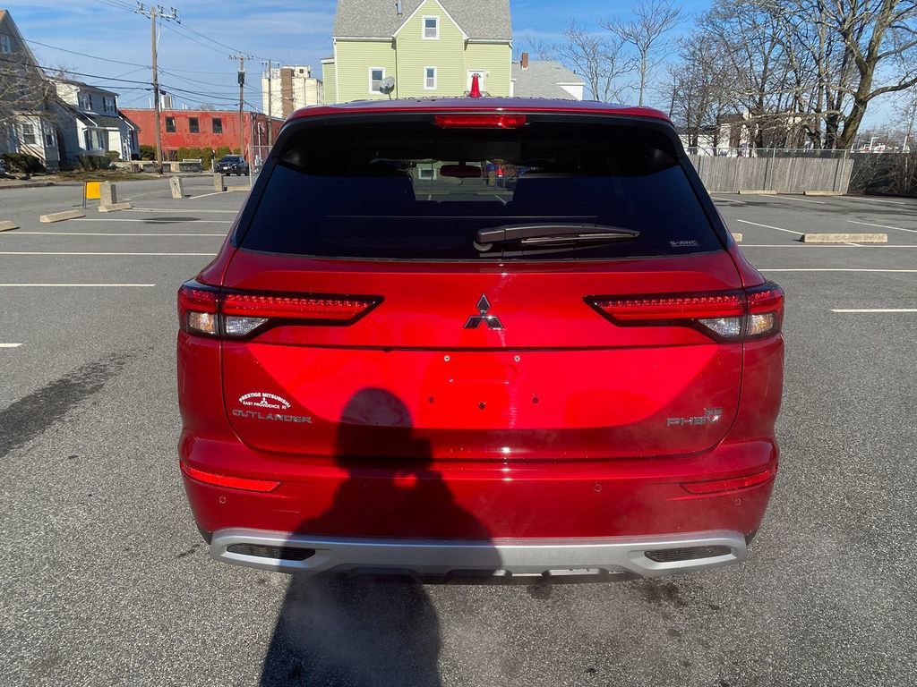 New 2025 Mitsubishi Outlander SE image 6