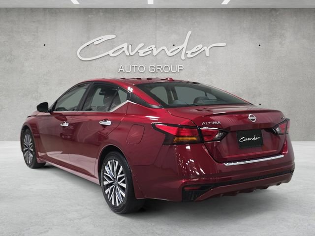 Used 2023 Nissan Altima 2.5 SV FWD image 14