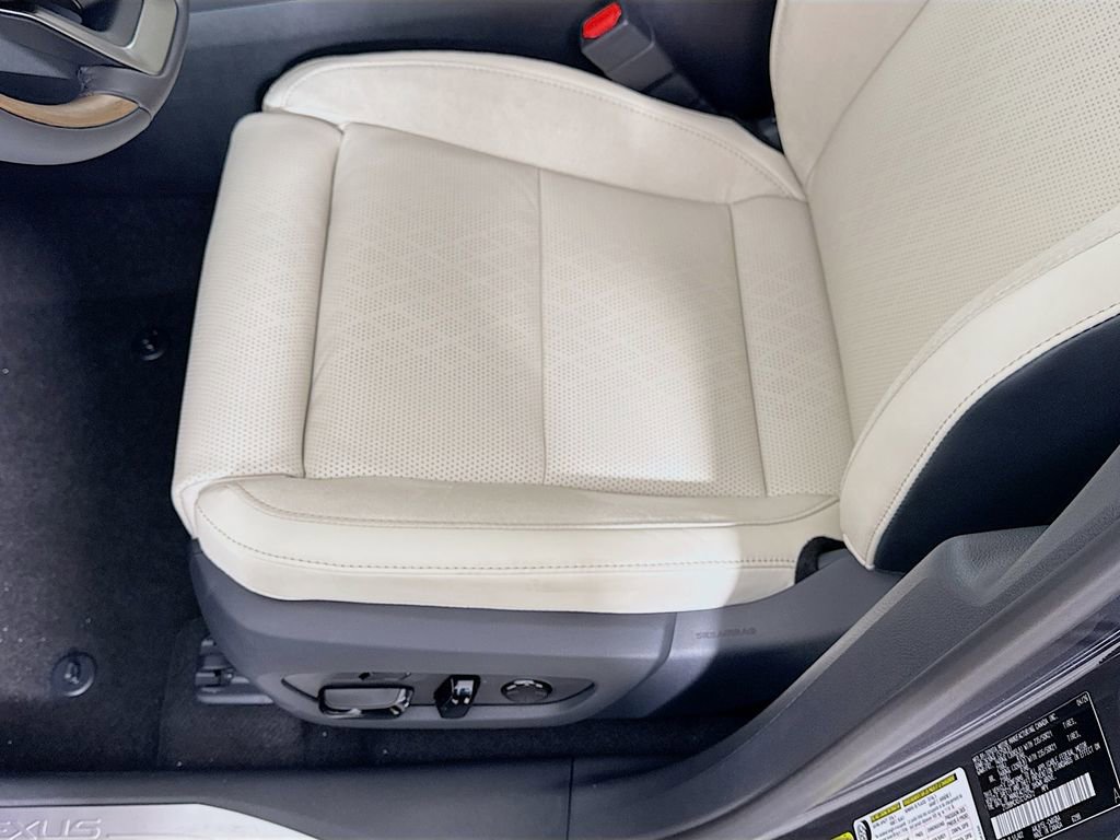 New 2026 Lexus RX 350h AWD/4WD image 21