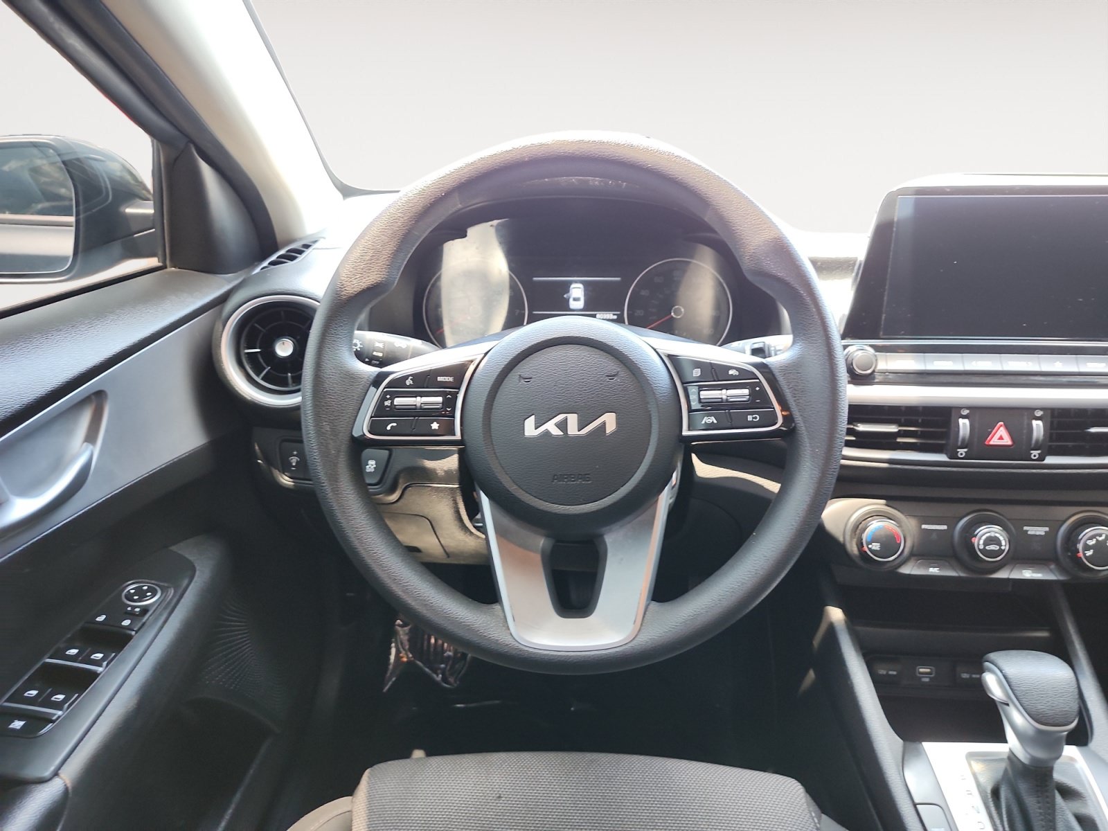 Used 2023 Kia Forte LXS FWD image 12